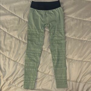 GYMSHARK spellout leggings